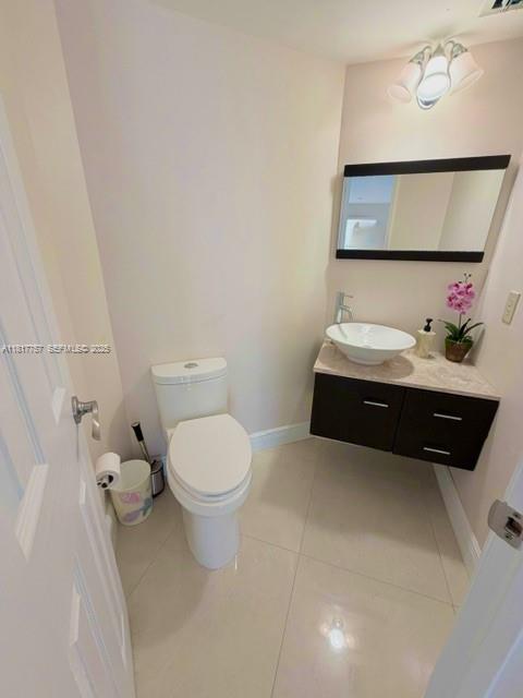 10290 Southwest 139th Court Miami, FL 33186 - Photo 23 of 66 Half Bathroom (1st Floor)