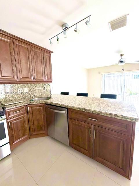 10290 Southwest 139th Court Miami, FL 33186 - Photo 9 of 66