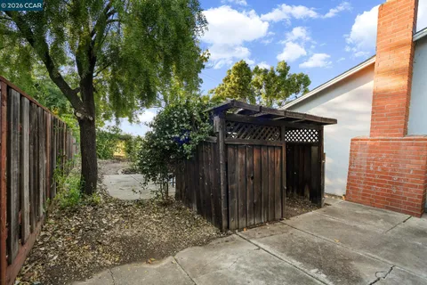 $797,000 | 1842 Woodsdale Court, Concord, CA 94521