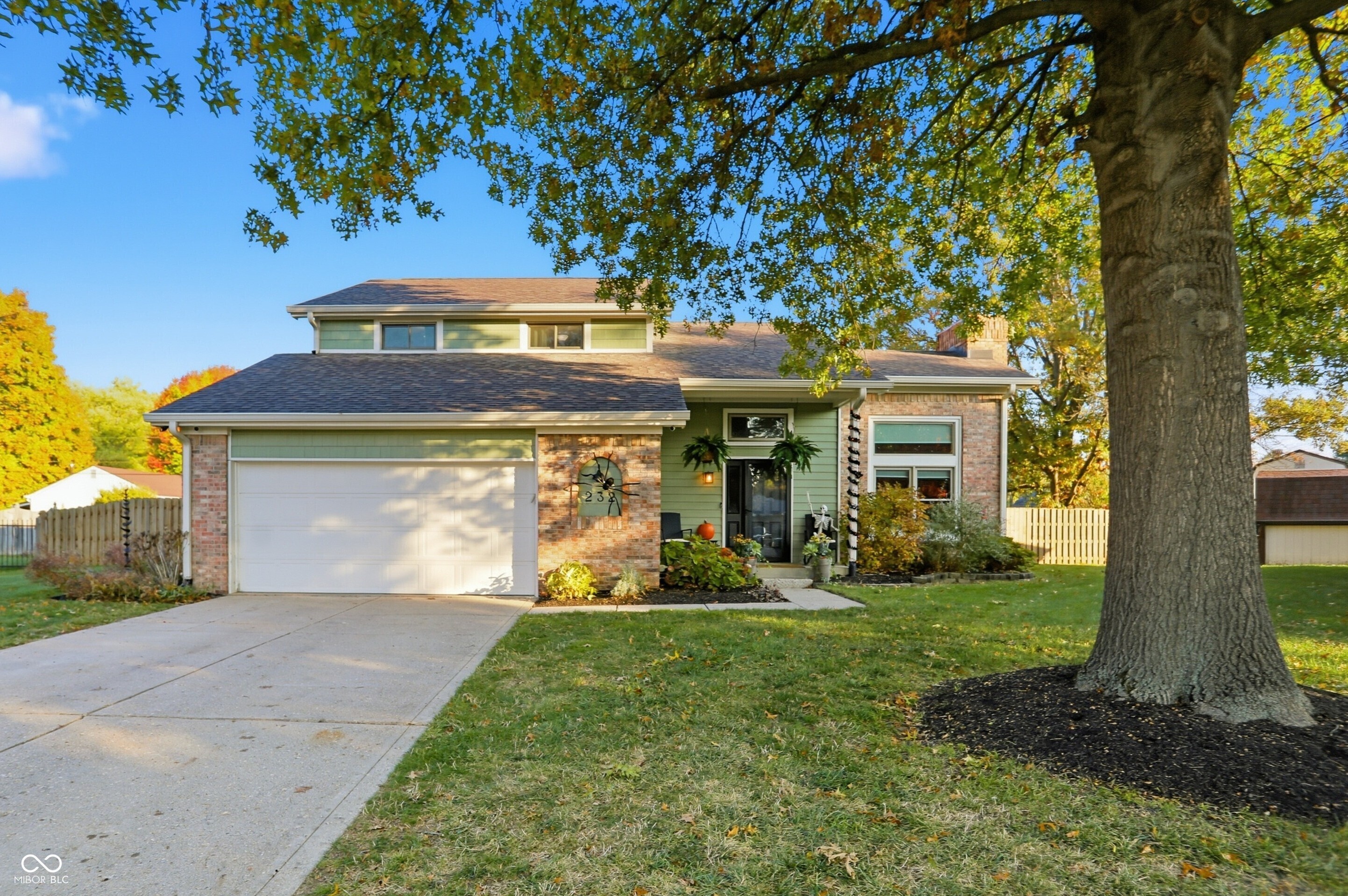 232 Charing Cross Road Indianapolis, IN 46217 - Photo 1 of 43 Gallery Image 1