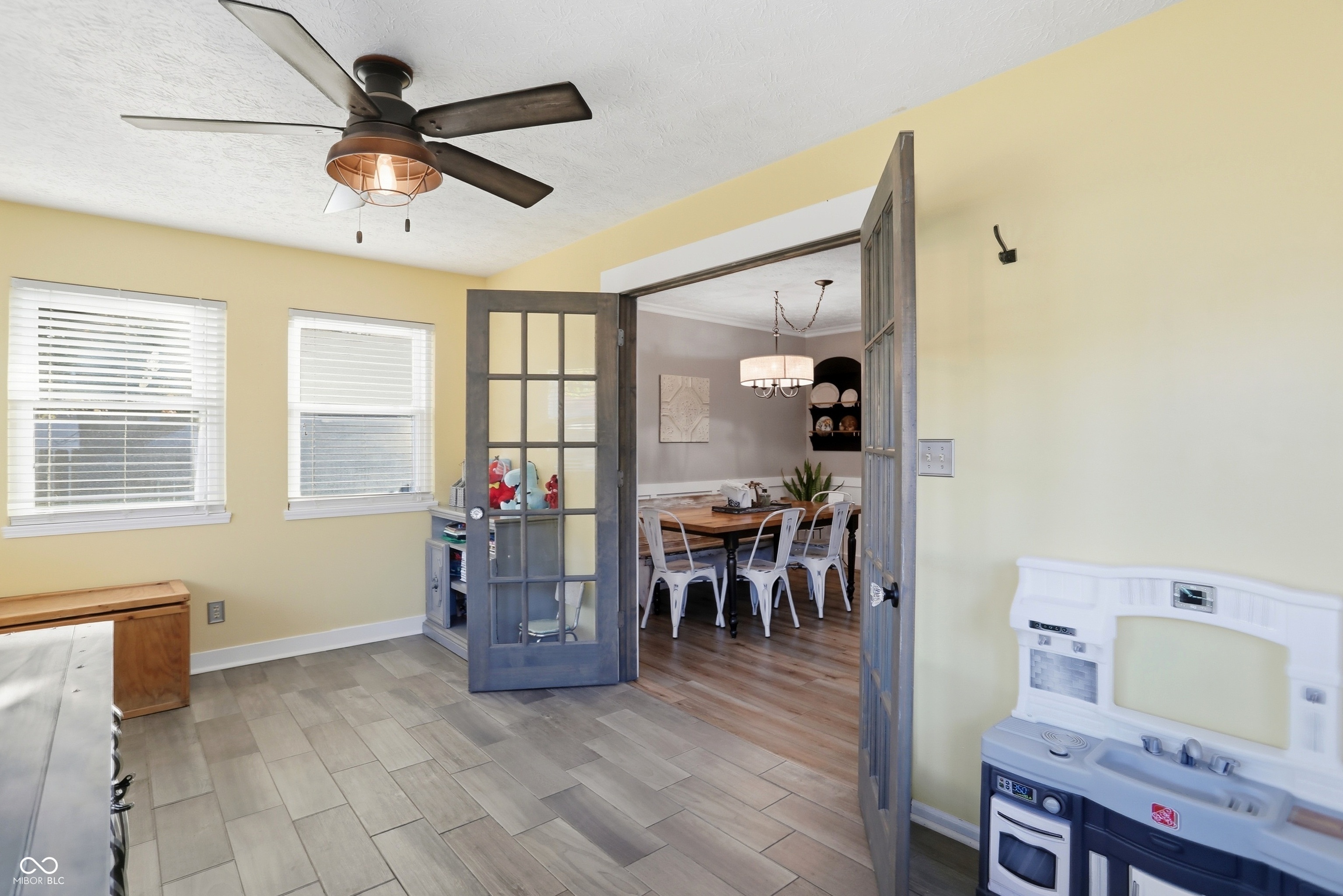 232 Charing Cross Road Indianapolis, IN 46217 - Photo 18 of 43 Gallery Image 18