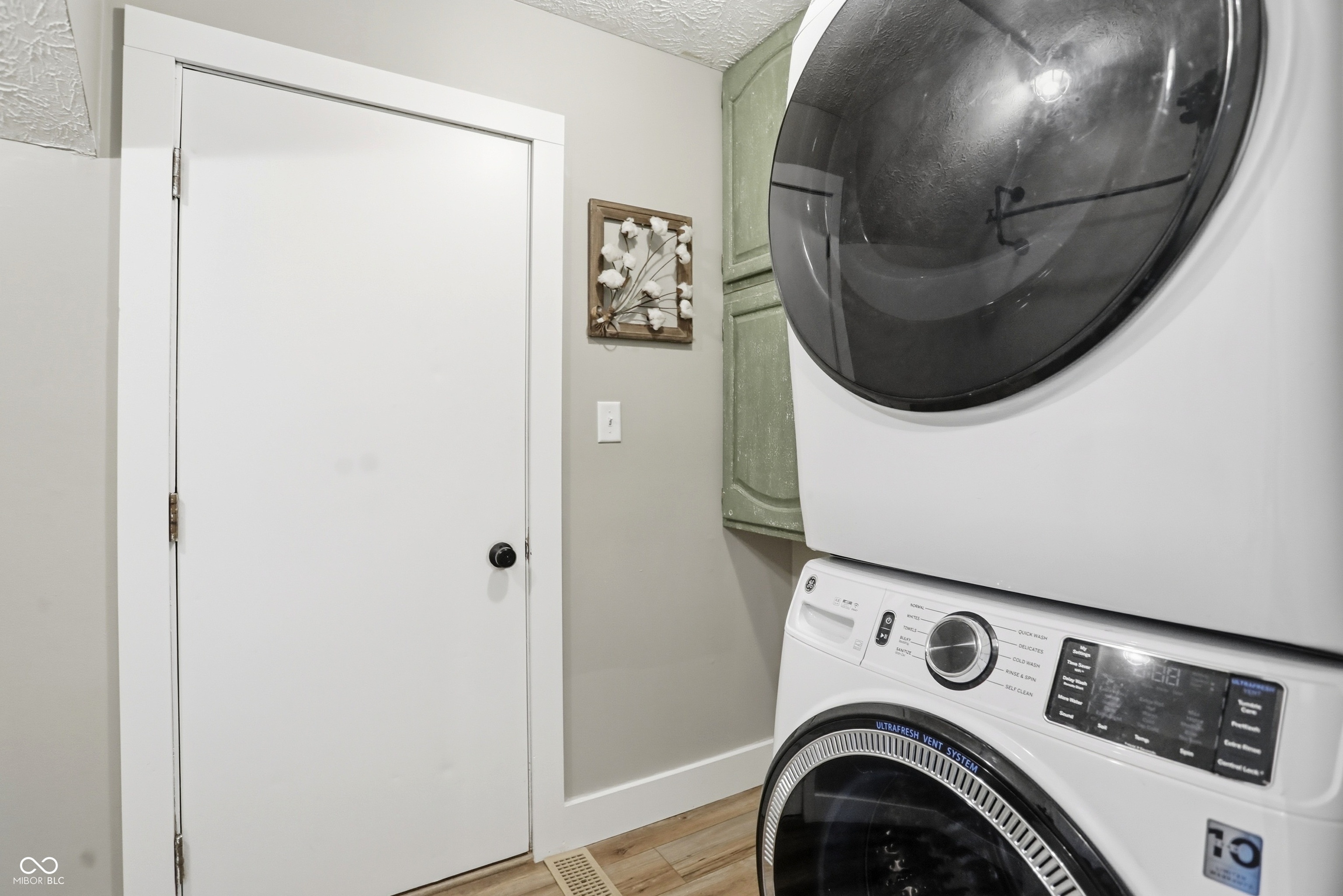 232 Charing Cross Road Indianapolis, IN 46217 - Photo 20 of 43 Gallery Image 20