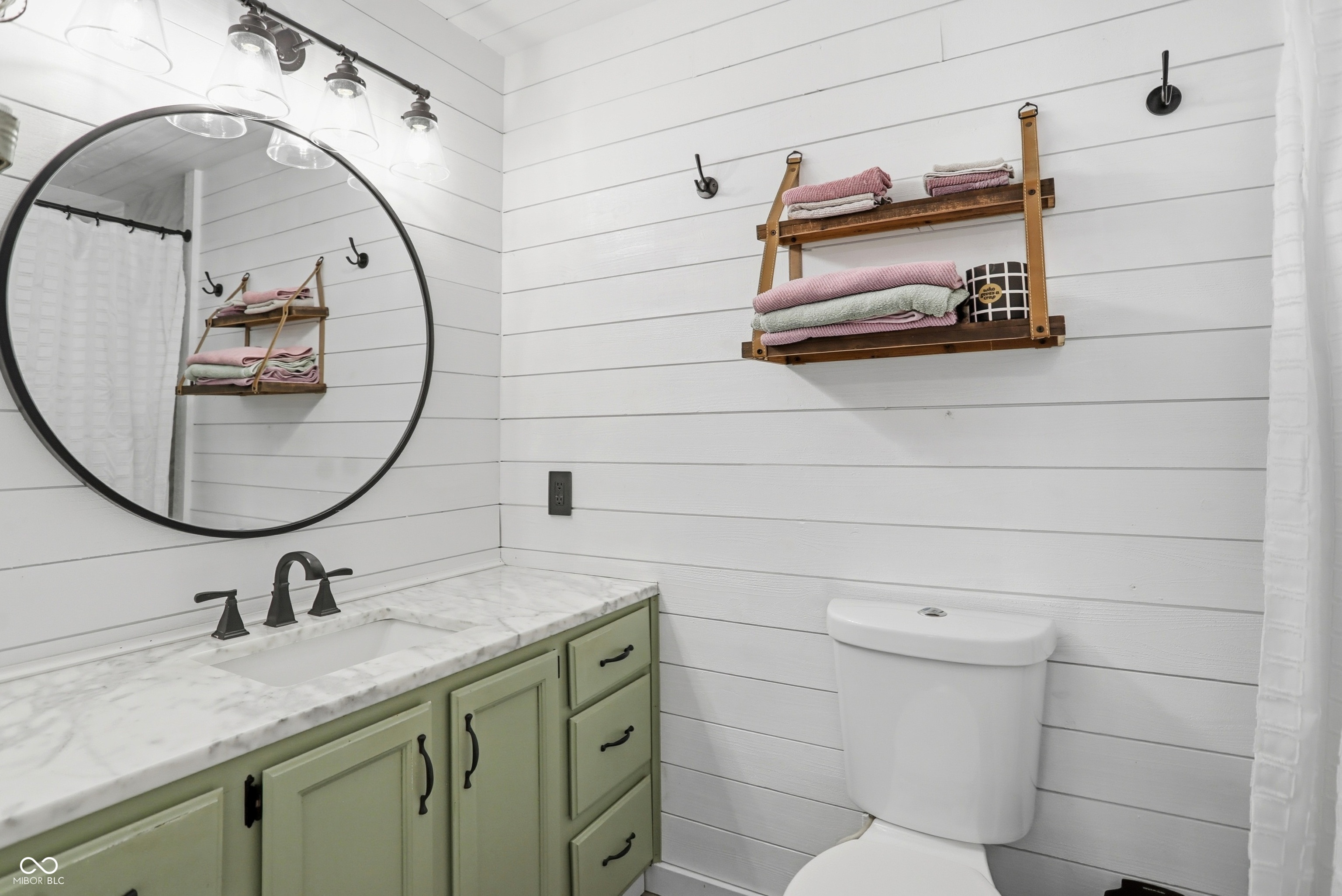 232 Charing Cross Road Indianapolis, IN 46217 - Photo 25 of 43 Gallery Image 25