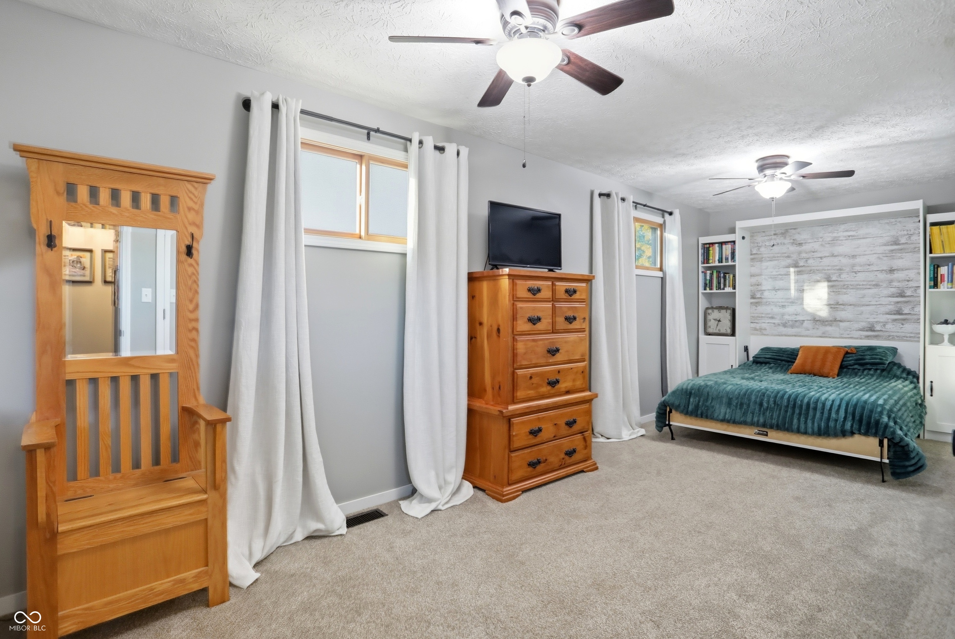 232 Charing Cross Road Indianapolis, IN 46217 - Photo 26 of 43 Gallery Image 26