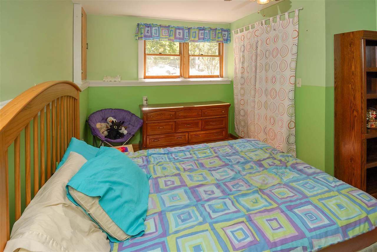 8 Pierce Road Raymond, NH 03077 - Photo 20 of 37