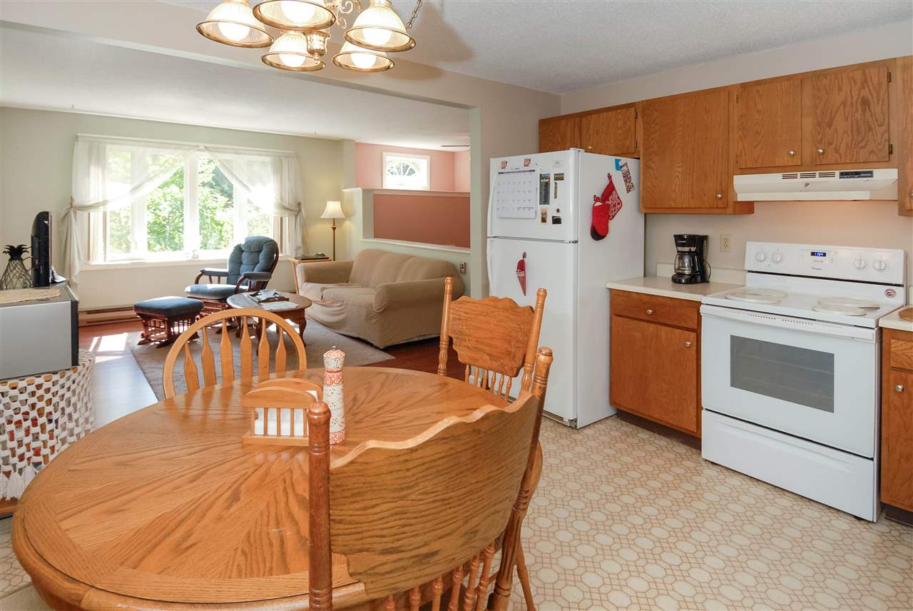 8 Pierce Road Raymond, NH 03077 - Photo 3 of 37