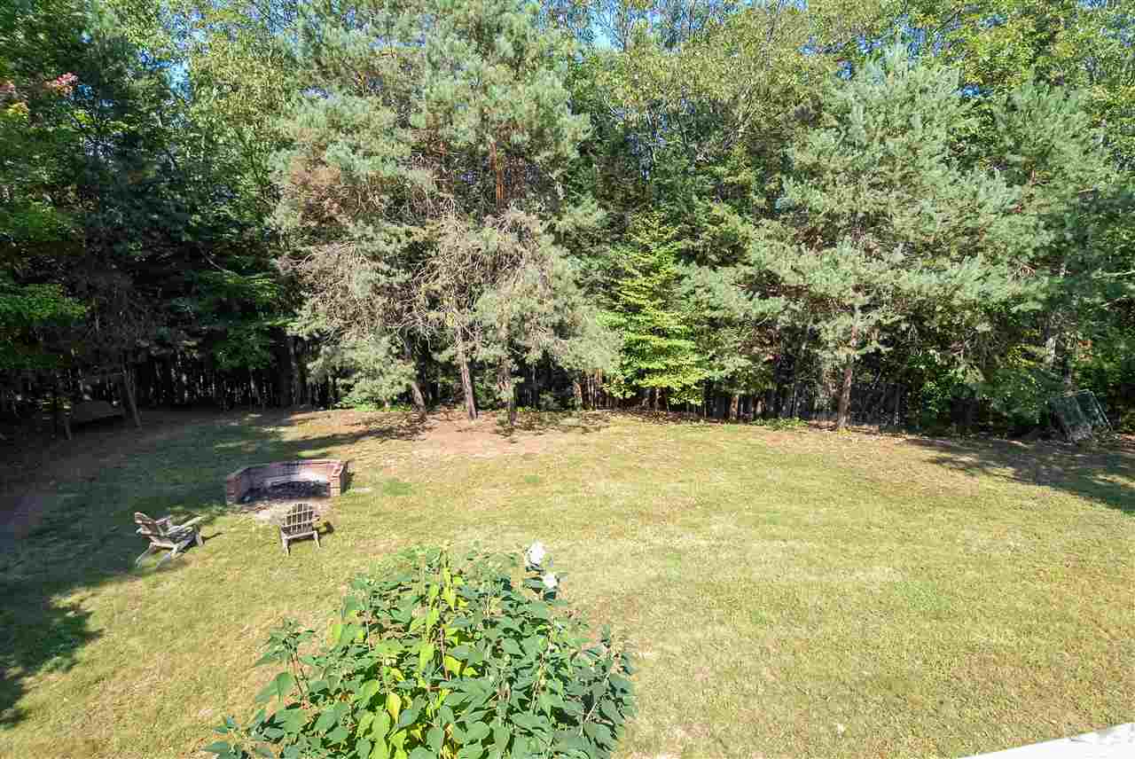 8 Pierce Road Raymond, NH 03077 - Photo 24 of 37