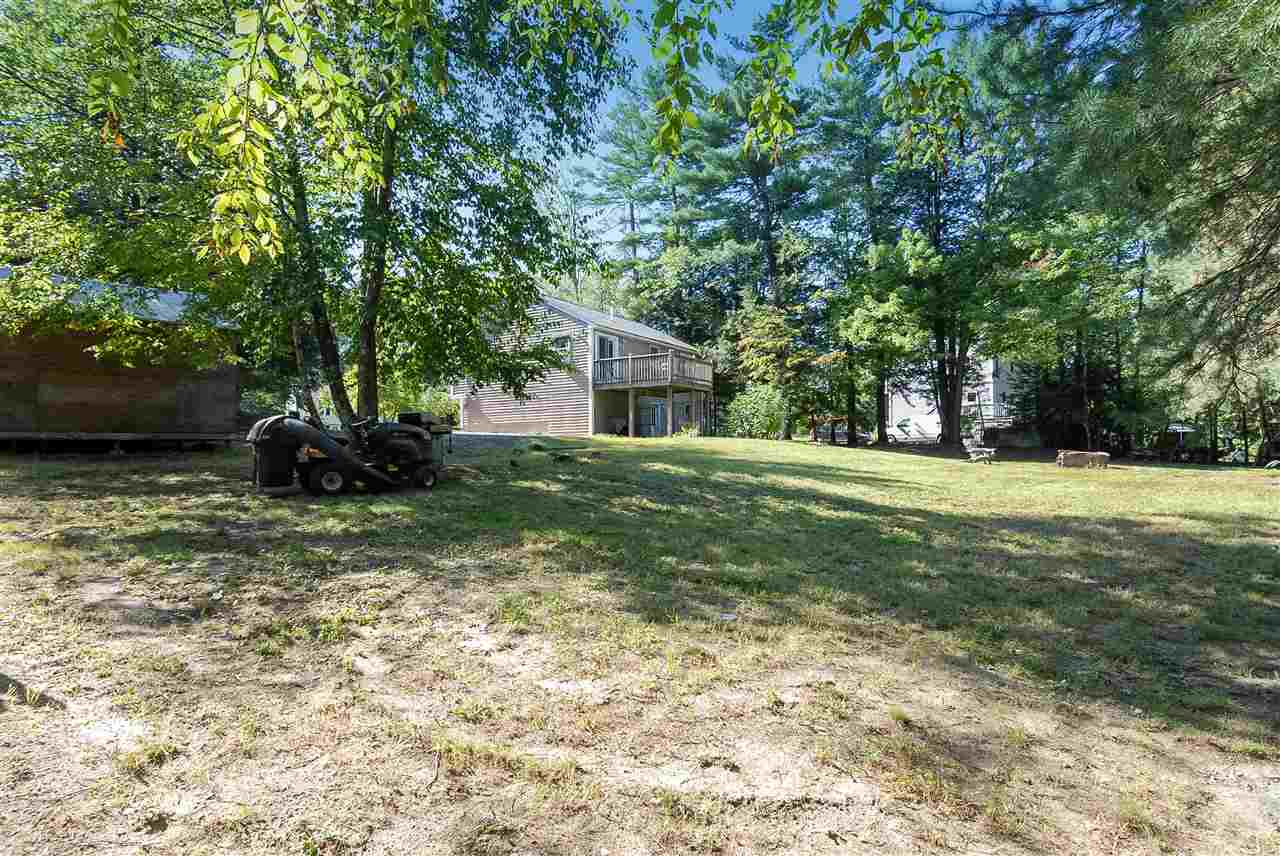 8 Pierce Road Raymond, NH 03077 - Photo 27 of 37
