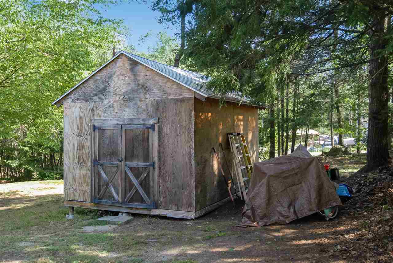 8 Pierce Road Raymond, NH 03077 - Photo 34 of 37