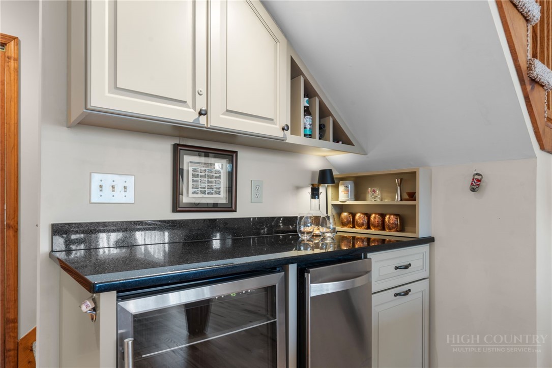 212 Lower Fiddlestix, Unit 212 Boone, NC 28607 - Photo 28 of 47