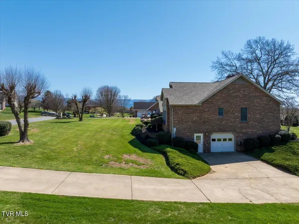 $639,900 | 185 Appian Way, Greeneville, TN 37745