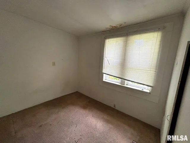 $49,900 | 314 East Hester Street, Carbondale, IL 62901