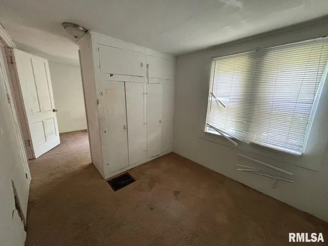 $49,900 | 314 East Hester Street, Carbondale, IL 62901