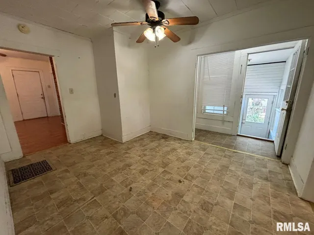 $49,900 | 314 East Hester Street, Carbondale, IL 62901