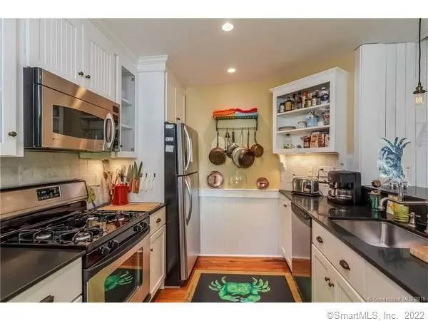 $4,100 | 25 Dorr Street, Branford, CT 06405