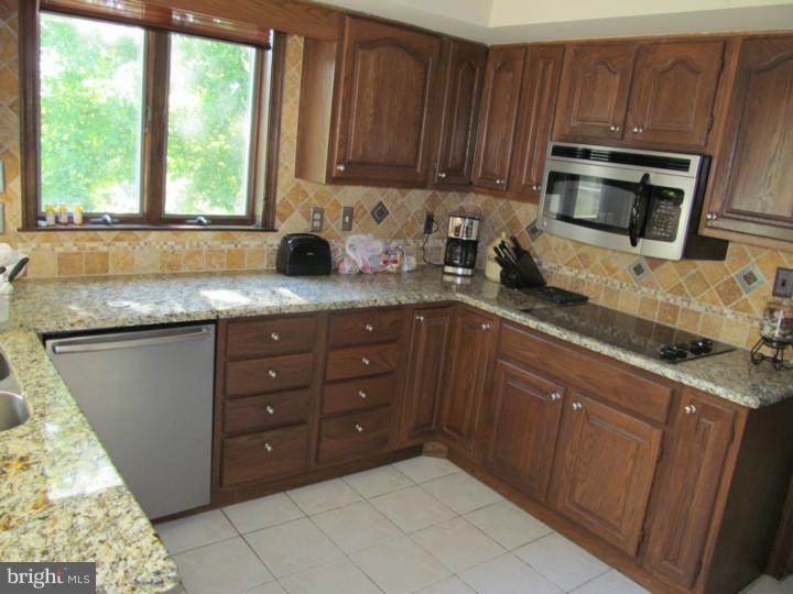 514 Pine Creek Road Exton, PA 19341 - Photo 8 of 25 Kitchen