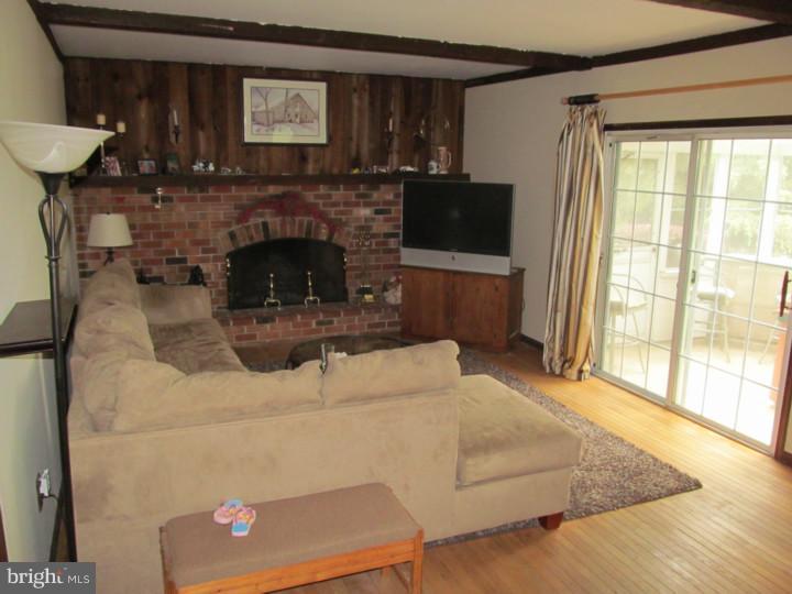 514 Pine Creek Road Exton, PA 19341 - Photo 9 of 25 Family Room