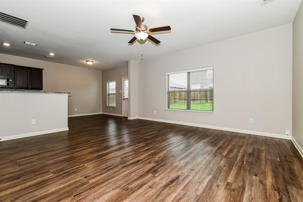 14267 Chaps Drive Dallas, TX 75253 - Photo 2 of 18