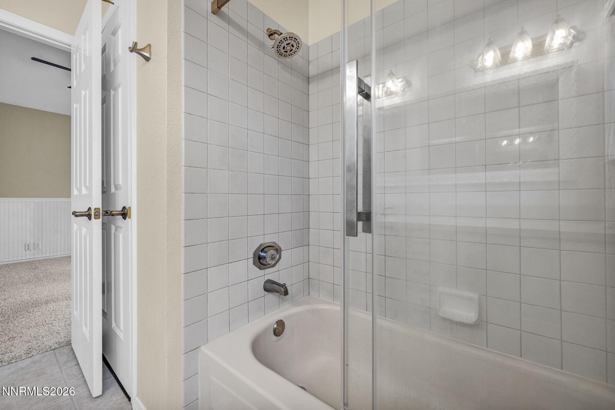 14390 Sundance Drive Reno, NV 89511 - Photo 22 of 33 Primary Bathroom