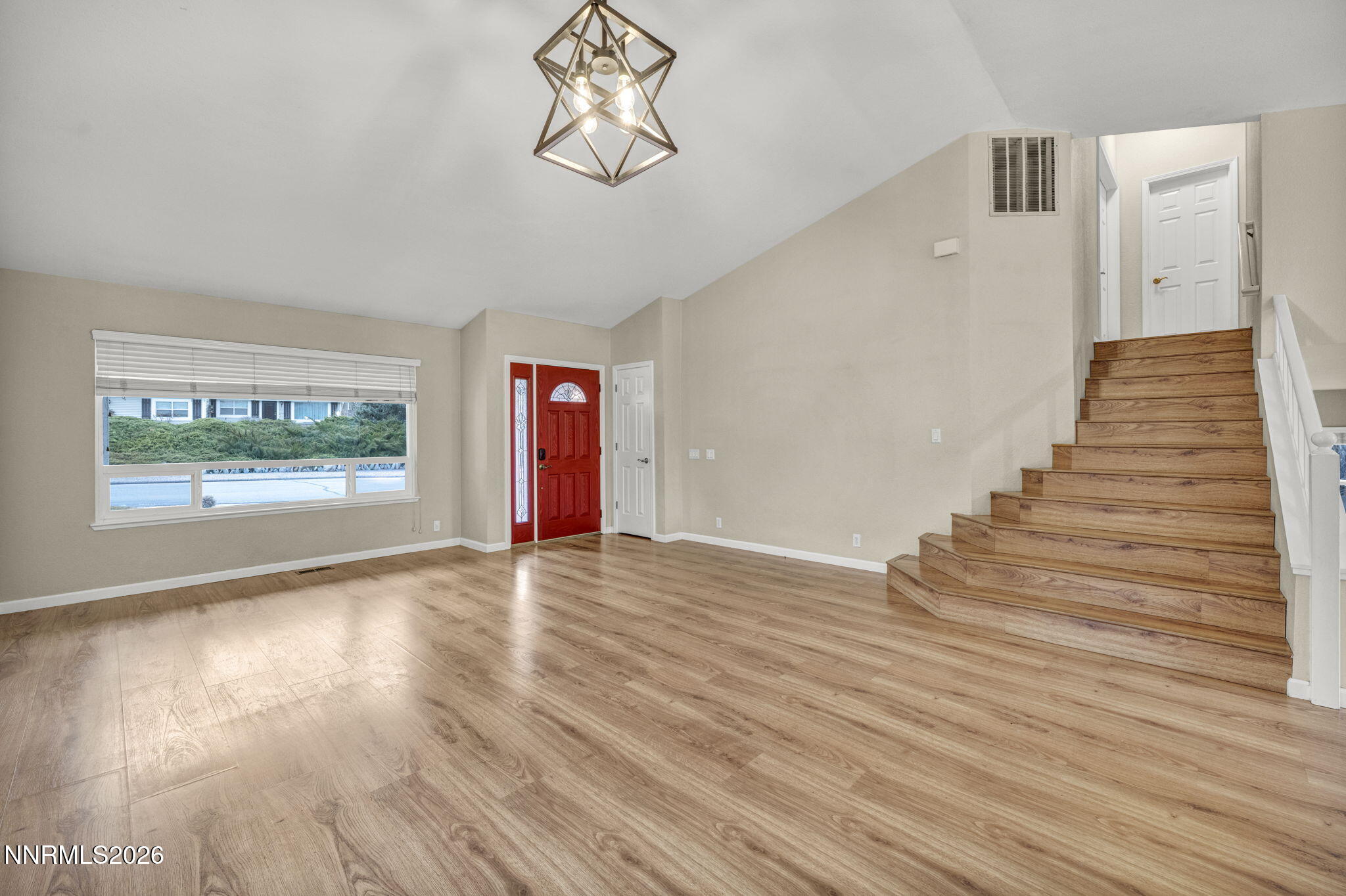 14390 Sundance Drive Reno, NV 89511 - Photo 4 of 33 Livingroom