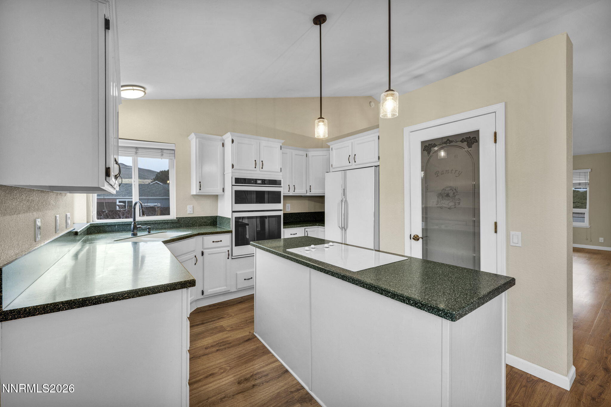 14390 Sundance Drive Reno, NV 89511 - Photo 7 of 33 Kitchen
