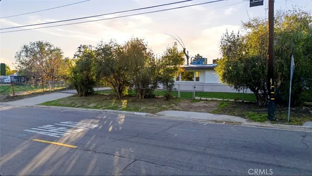 an aerial view of residential building and lake view