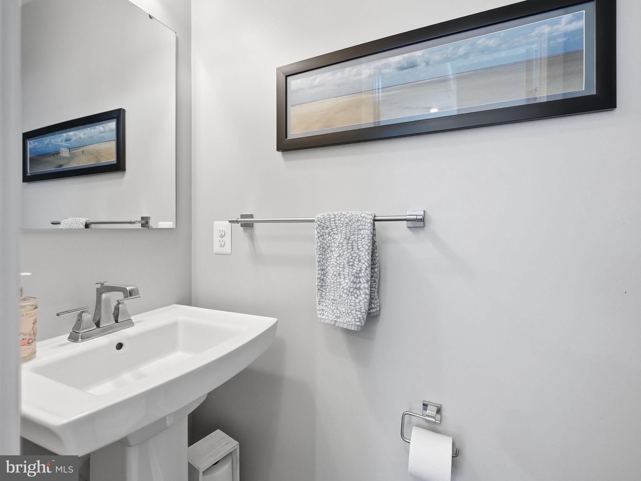 18112 Red Cedar Road Dumfries, VA 22026 - Photo 18 of 69 Powder Room on main level