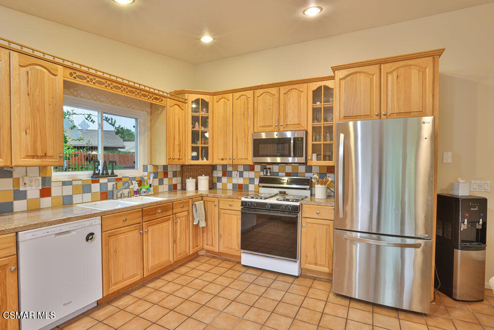 14455 East Rutger Circle Moorpark, CA 93021 - Photo 11 of 28 8I6A9411 copy