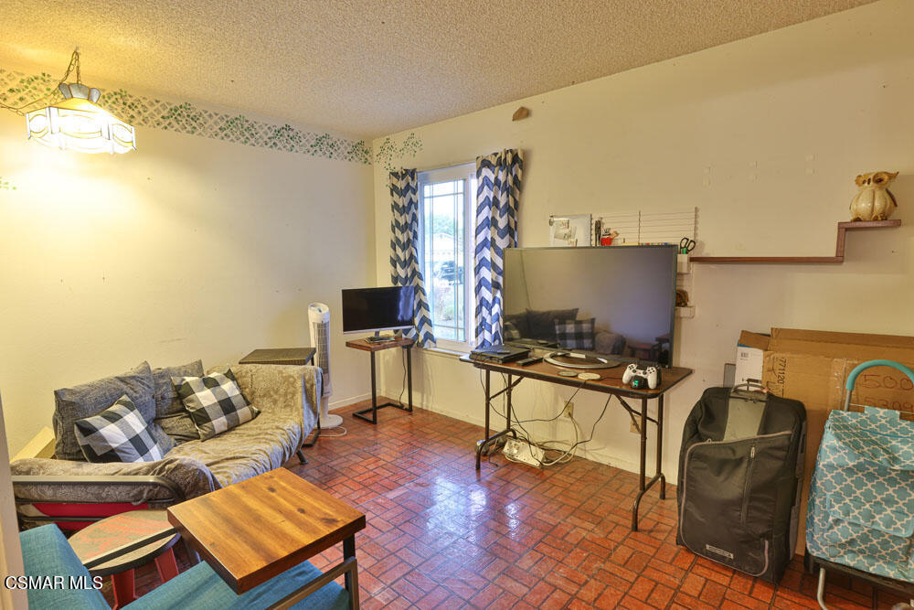 14455 East Rutger Circle Moorpark, CA 93021 - Photo 14 of 28 8I6A9420