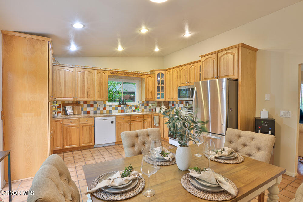 14455 East Rutger Circle Moorpark, CA 93021 - Photo 10 of 28 8I6A9406 copy
