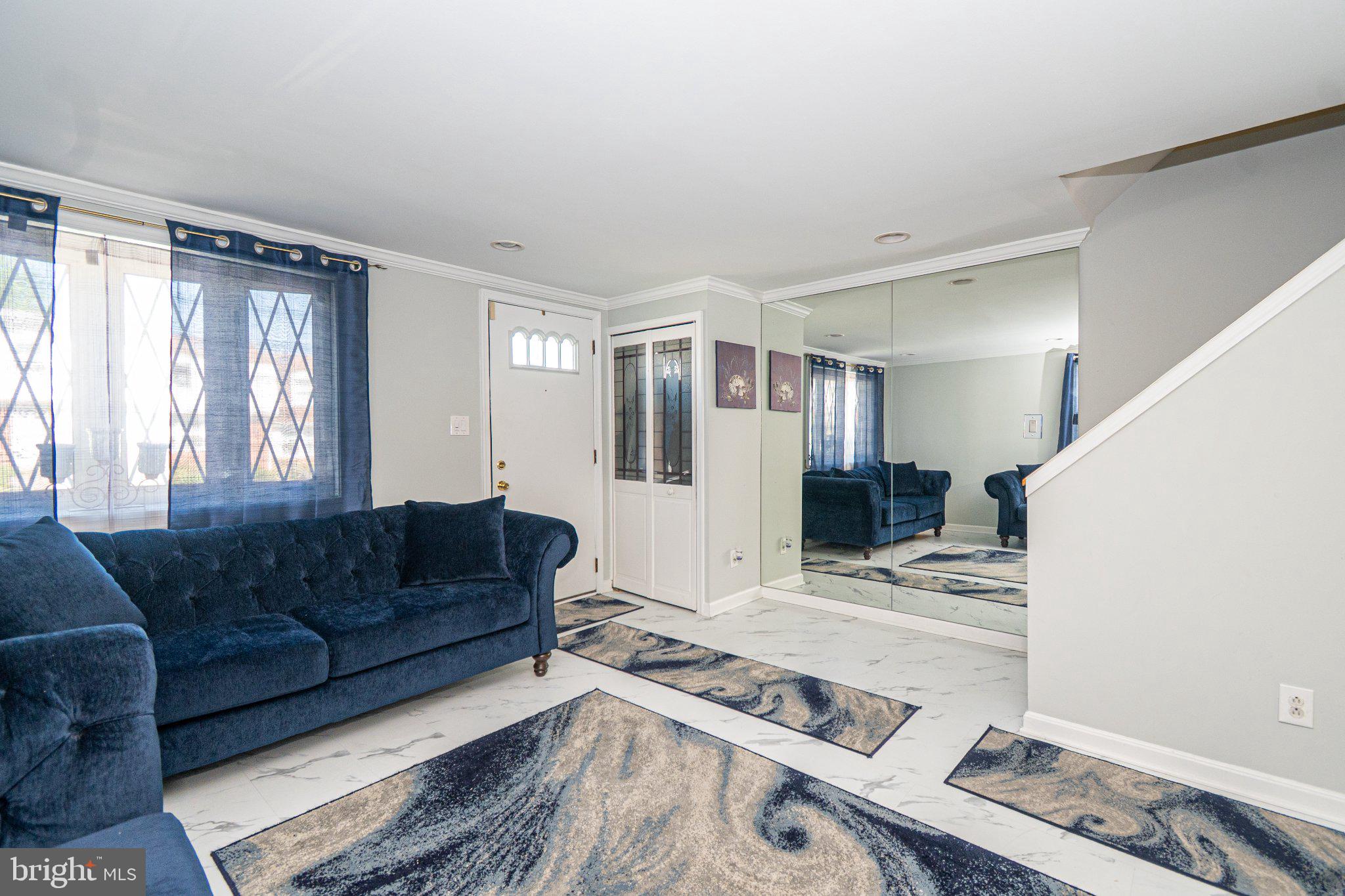 2929 Mallview Road Baltimore, MD 21230 - Photo 5 of 35 Inviting entryway with modern flair.