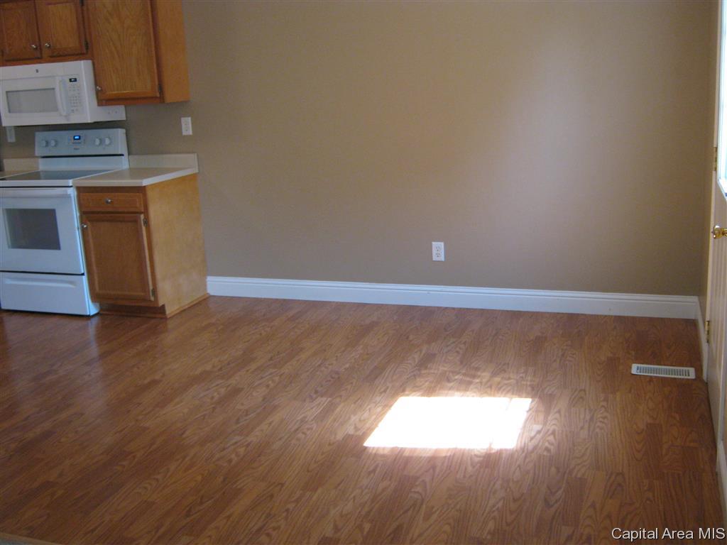 2600 Steiler Place Springfield, IL 62703 - Photo 8 of 16
