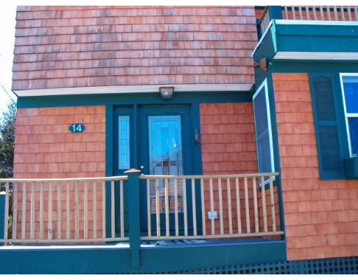 12-14 Shoreside Road Quincy, MA 02169 - Photo 4 of 12 Gallery Image 4