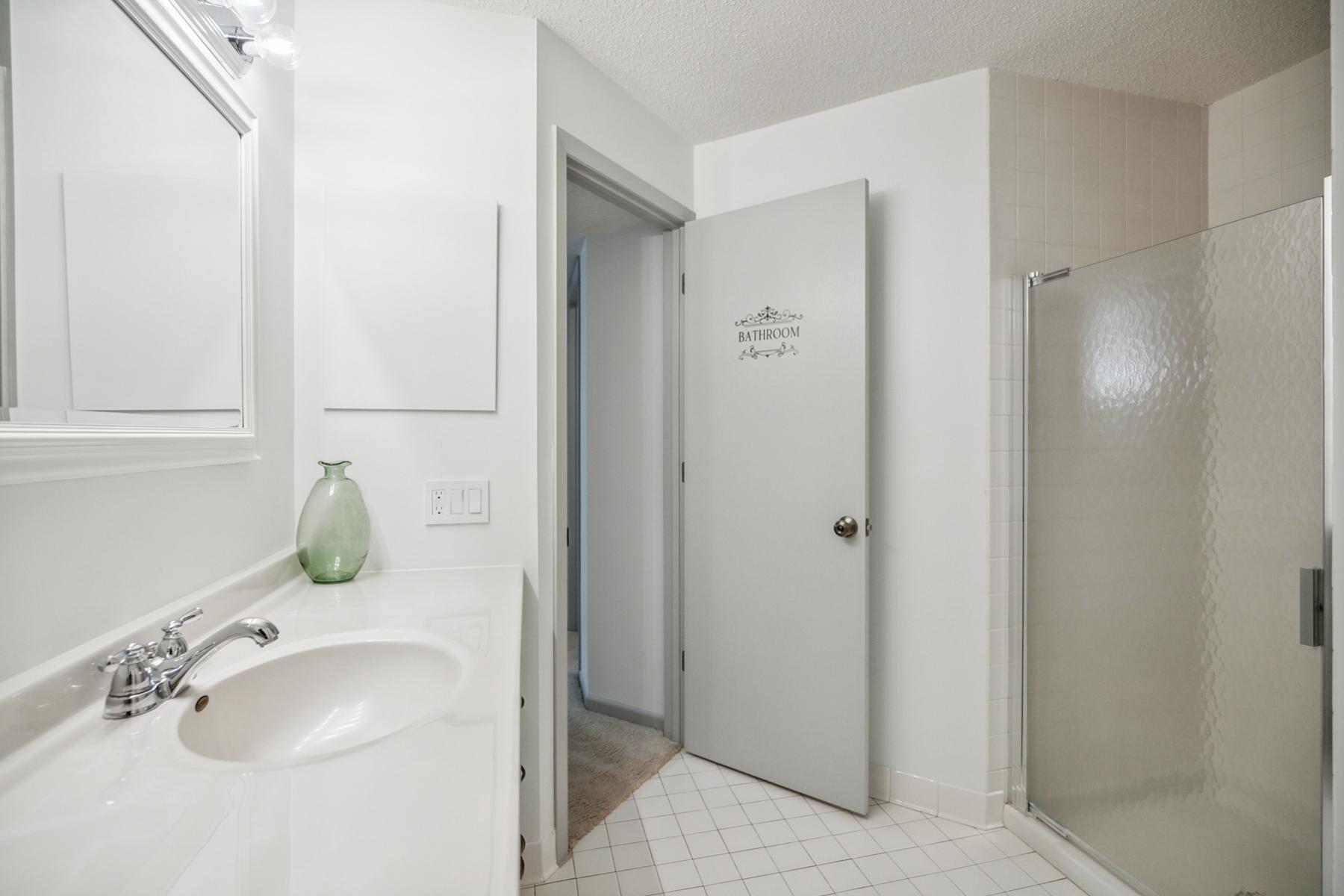 14601 Atrium Way, Unit 329 Minnetonka, MN 55345 - Photo 21 of 47