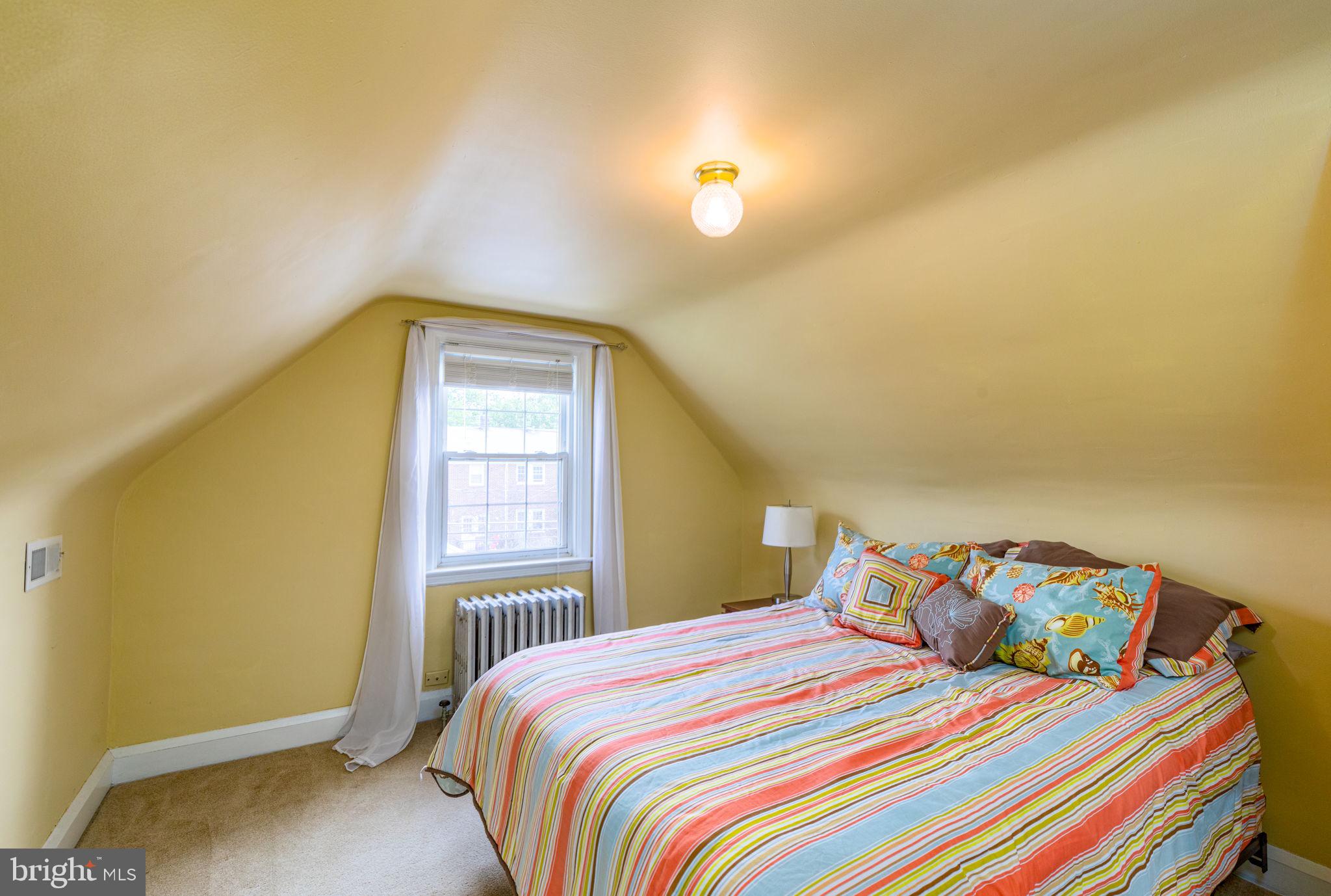 408 Murdock Road Baltimore, MD 21212 - Photo 20 of 44 Third Level Bedroom 4