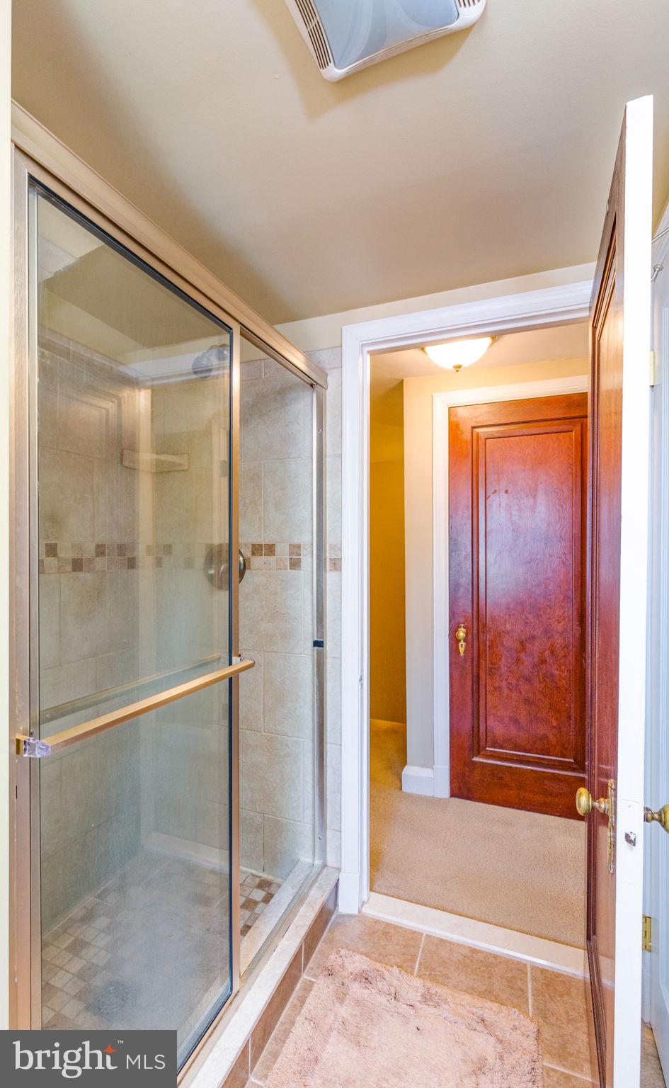 408 Murdock Road Baltimore, MD 21212 - Photo 22 of 44 Third Level Full Bathroom