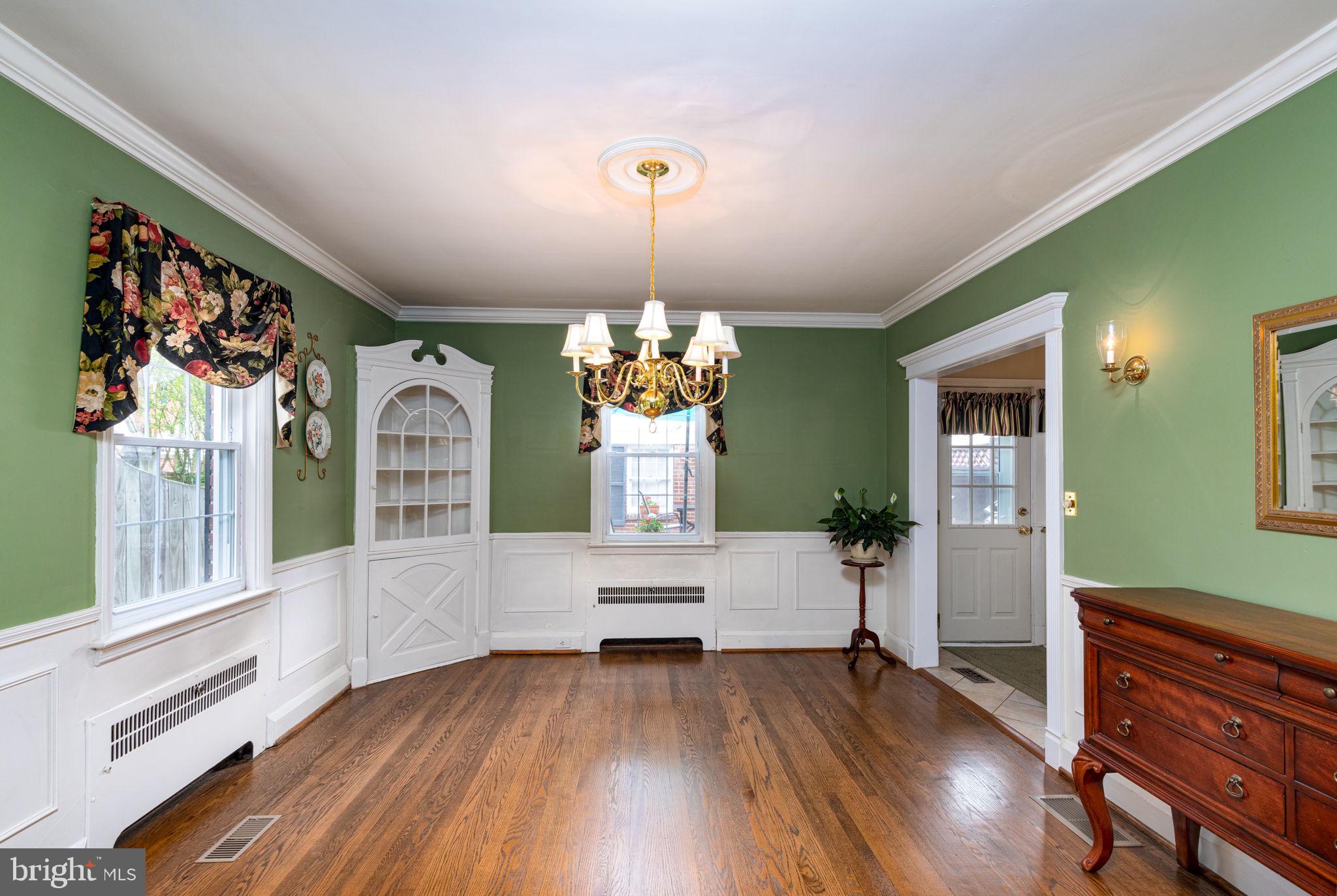 408 Murdock Road Baltimore, MD 21212 - Photo 7 of 44 Formal Dining Room