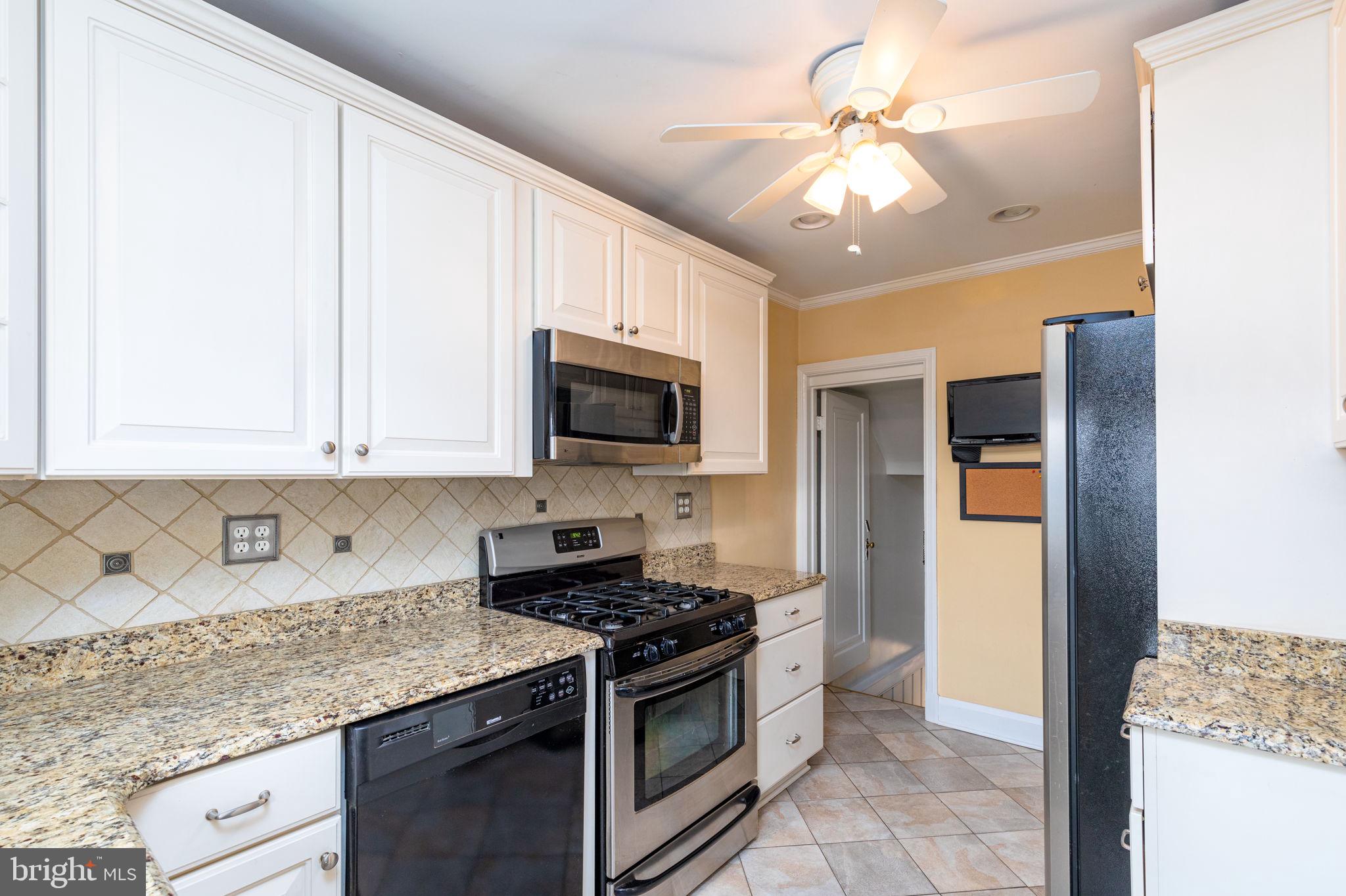 408 Murdock Road Baltimore, MD 21212 - Photo 8 of 44 Kitchen with Stainless Steel Appliances