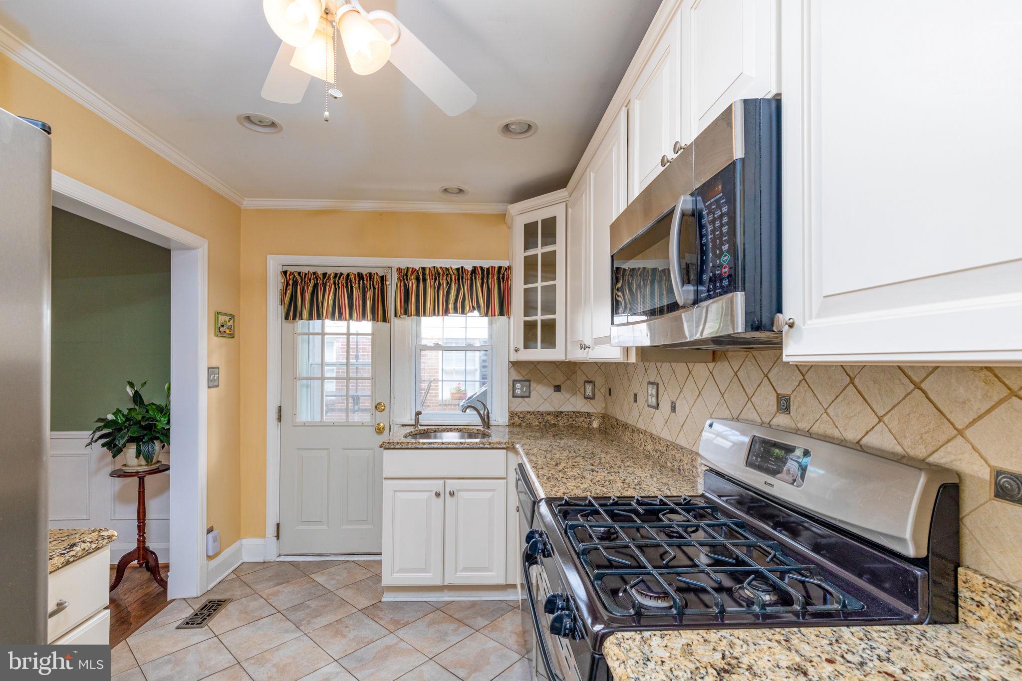 408 Murdock Road Baltimore, MD 21212 - Photo 9 of 44 Kitchen