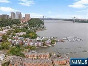 $9,200 | 22 Vela Way, Edgewater, NJ 07020