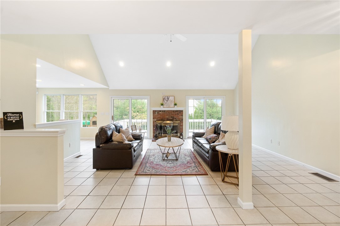 195 Angell Road Lincoln, RI 02865 - Photo 18 of 35 Gallery Image 18