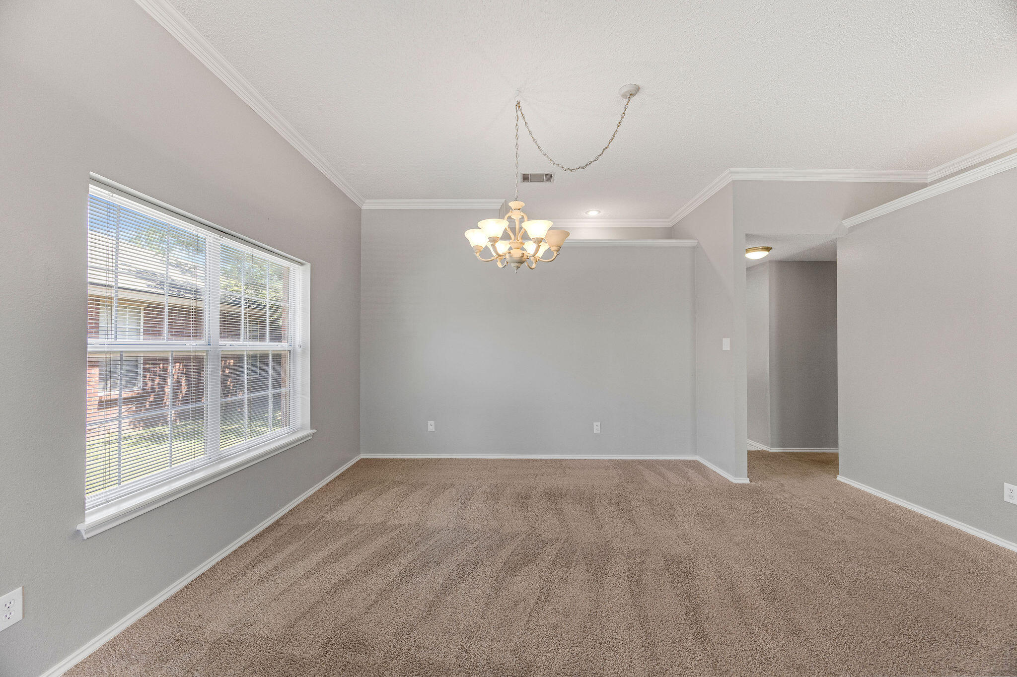 5811 90th Street Lubbock, TX 79424 - Photo 7 of 58 B66A0201