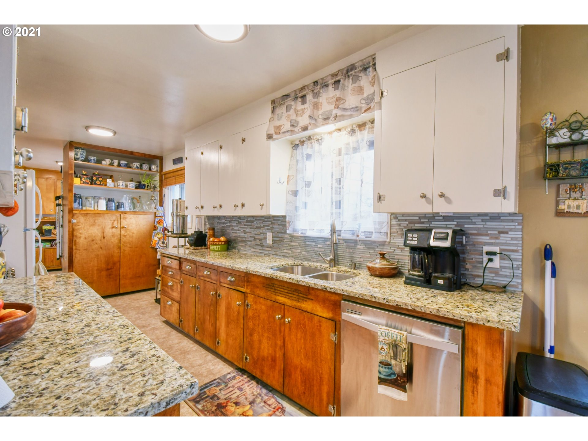 609 Northwest 6th Street Pendleton, OR 97801 - Photo 11 of 32 Gallery Image 11