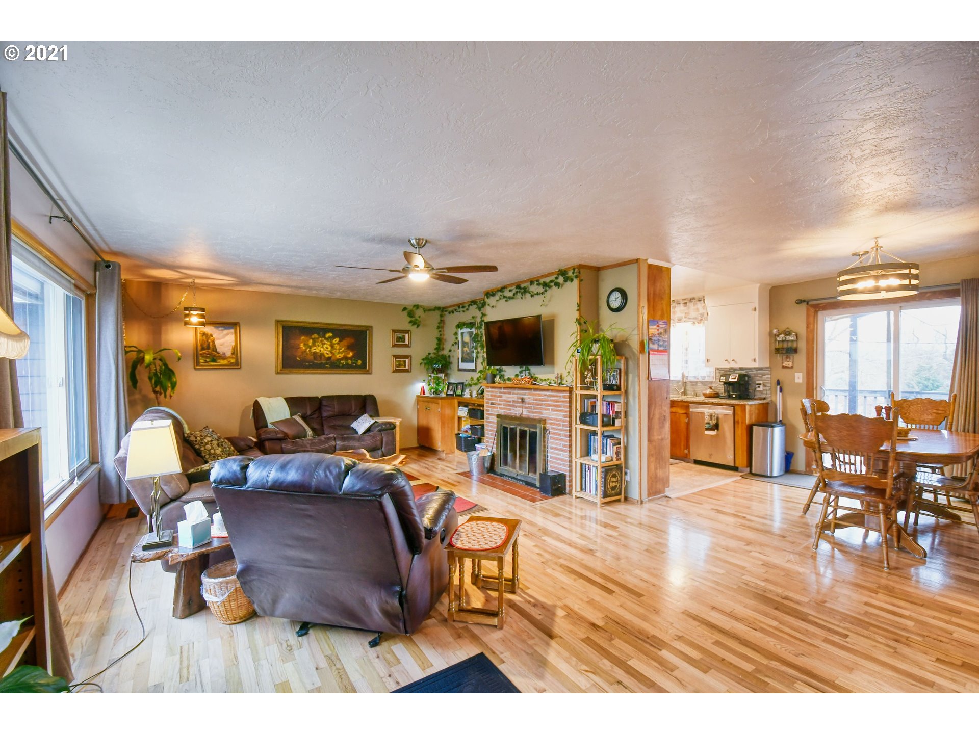 609 Northwest 6th Street Pendleton, OR 97801 - Photo 5 of 32 Gallery Image 5