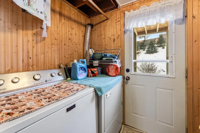 $379,000 | 36 Skunk Hollow Road, La Crescent, MN 55947