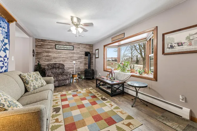 $379,000 | 36 Skunk Hollow Road, La Crescent, MN 55947