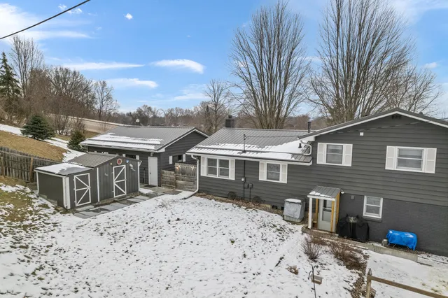 $379,000 | 36 Skunk Hollow Road, La Crescent, MN 55947