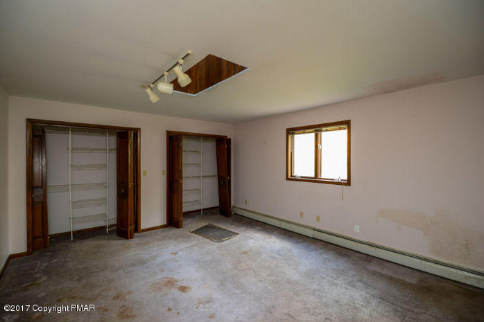 203 Fairview Road Clarks Summit, PA 18411 - Photo 11 of 21 int