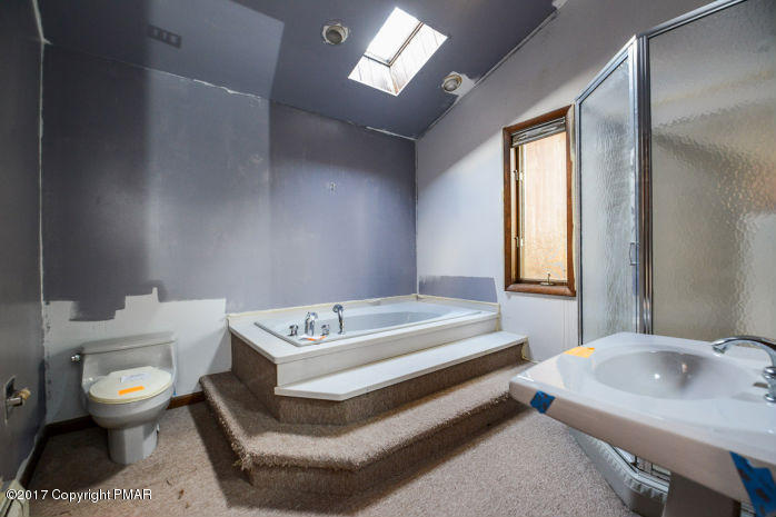203 Fairview Road Clarks Summit, PA 18411 - Photo 19 of 21 int