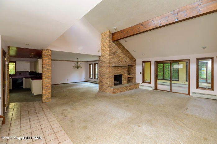 203 Fairview Road Clarks Summit, PA 18411 - Photo 5 of 21 int